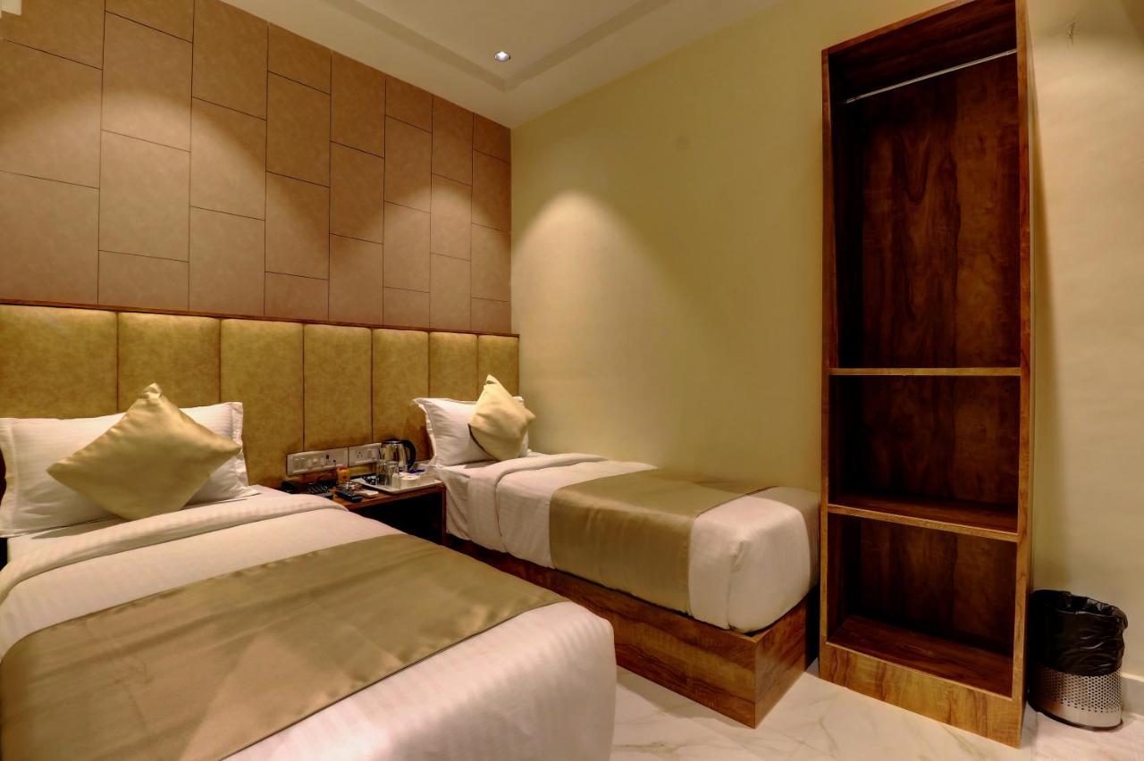 Hotel Amber Suite Near Mumbai Airport Zewnętrze zdjęcie